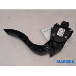 Renault - Clio - Accelerator pedal