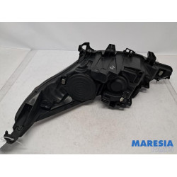 Peugeot - 207 - Headlight, right