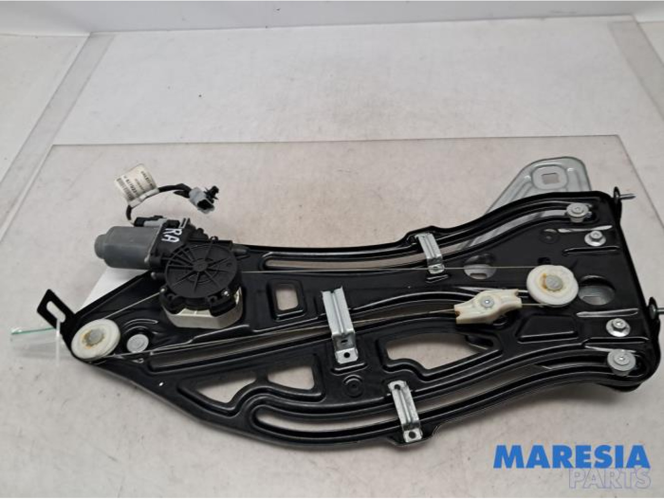 Peugeot - 207 - Rear window mechanism 2-door, right