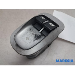 Peugeot - 206 PLUS - Electric window switch