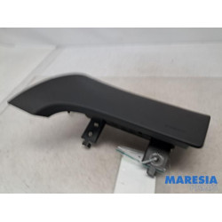 Peugeot - 207 - Airbag knie links
