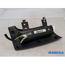 Peugeot - 207 - Airbag knie links