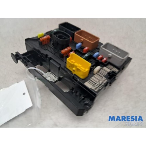 Peugeot - 207 - Fuse box