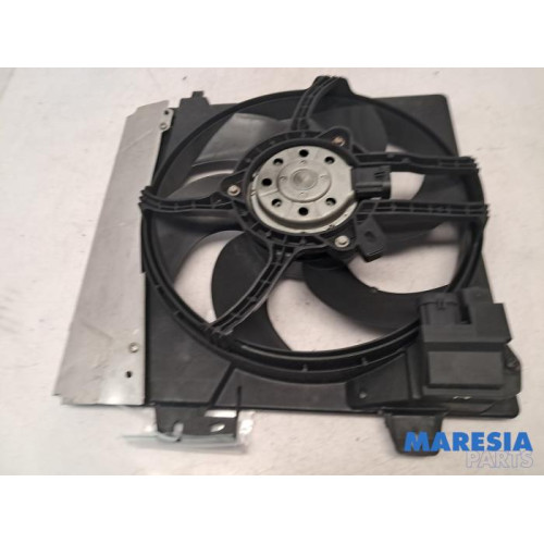 Peugeot - 207 - Kühlgebläse Motor