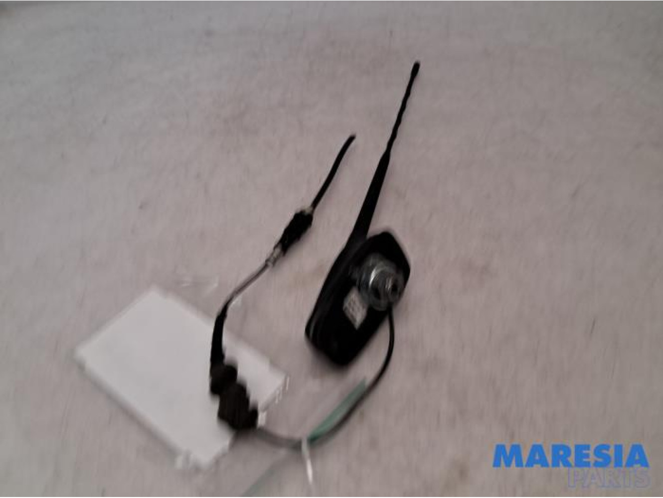 Peugeot - 207 - Antenne
