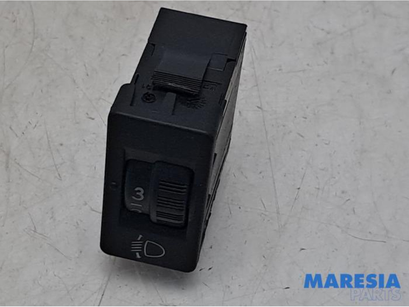 Citroen - Berlingo - AIH headlight switch