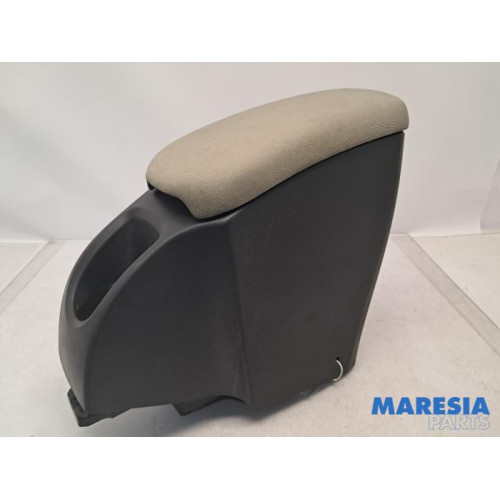 Renault - Kangoo - Middle console