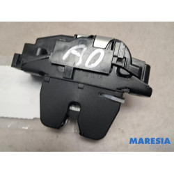 Citroen - Berlingo - Tailgate lock mechanism