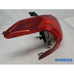 Peugeot - 2008 - Achterlicht links