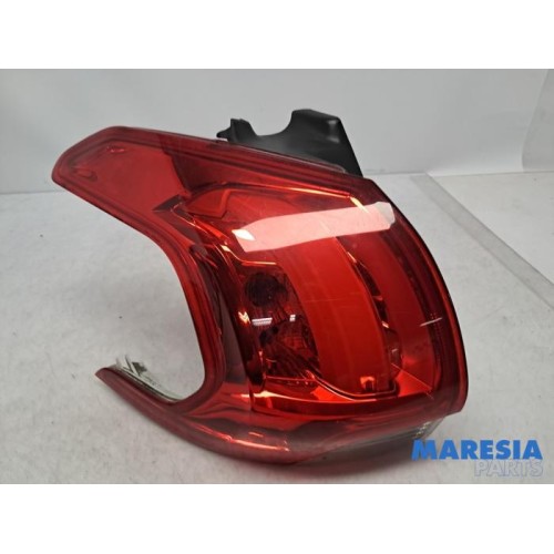 Peugeot - 2008 - Taillight, left