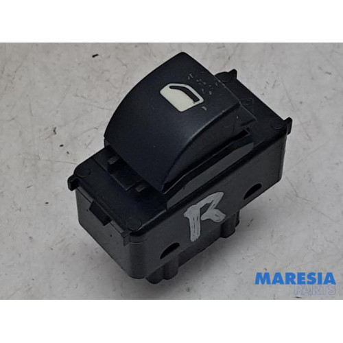 Citroen - Berlingo - Electric window switch