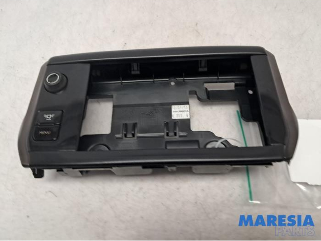 Peugeot - 2008 - Navigation control panel