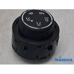 Peugeot - 2008 - ESP switch