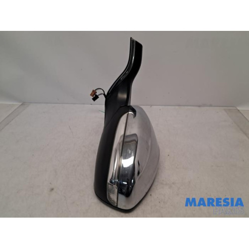 Peugeot - 2008 - Wing mirror, left