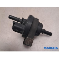 Renault - Kangoo - Vacuum valve