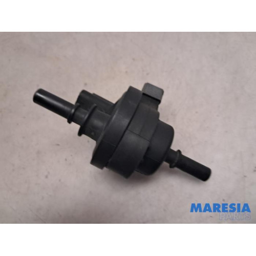 Renault - Kangoo - Vacuum valve
