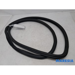 Peugeot - 2008 - Front door seal 4-door, left