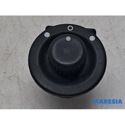 Renault - Kangoo - Mirror switch