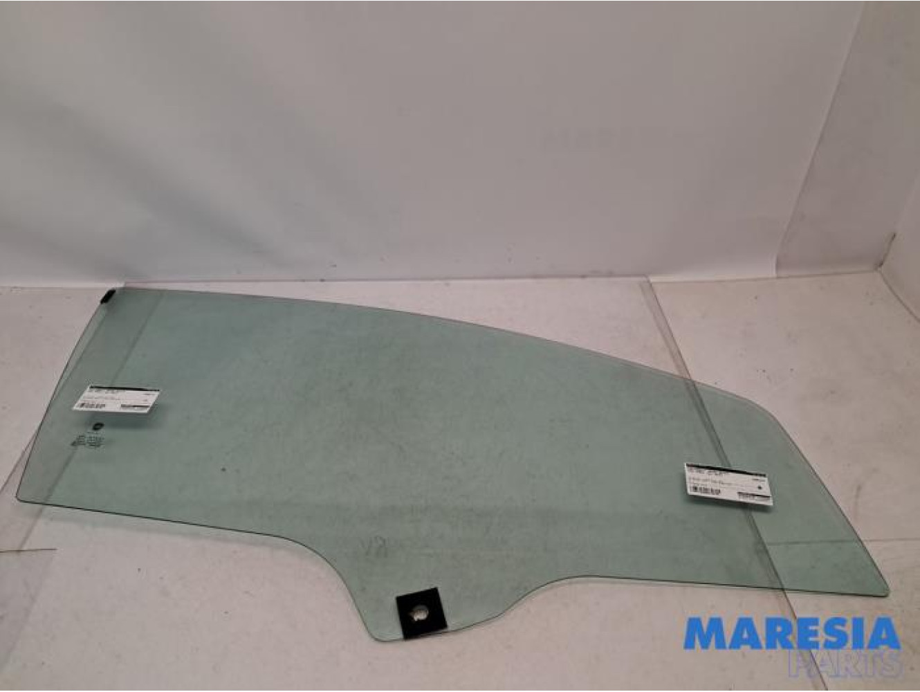 Fiat - Punto - Door window 2-door, right