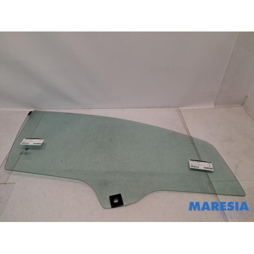 Fiat - Punto - Door window 2-door, right