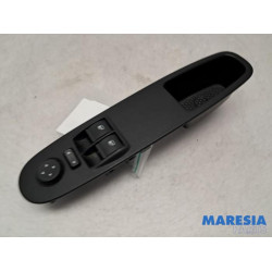 Fiat - Punto - Multi-functional window switch