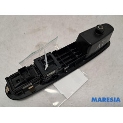 Fiat - Punto - Multi-functional window switch
