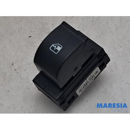 Fiat - Punto - Electric window switch