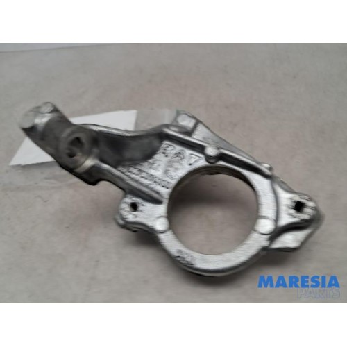 Peugeot - 308 - Engine mount