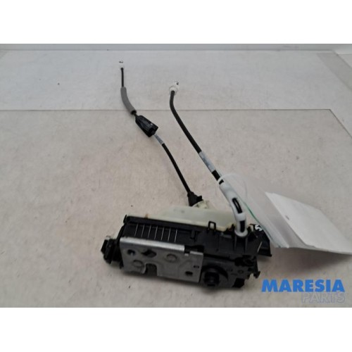 Peugeot - 2008 - Front door lock mechanism 4-door, right