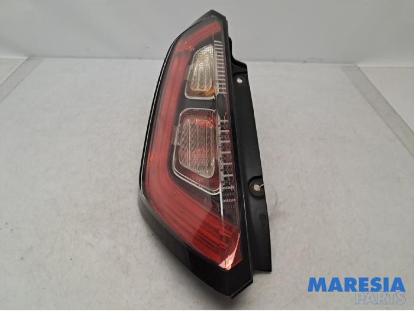 Fiat - Punto - Taillight, left