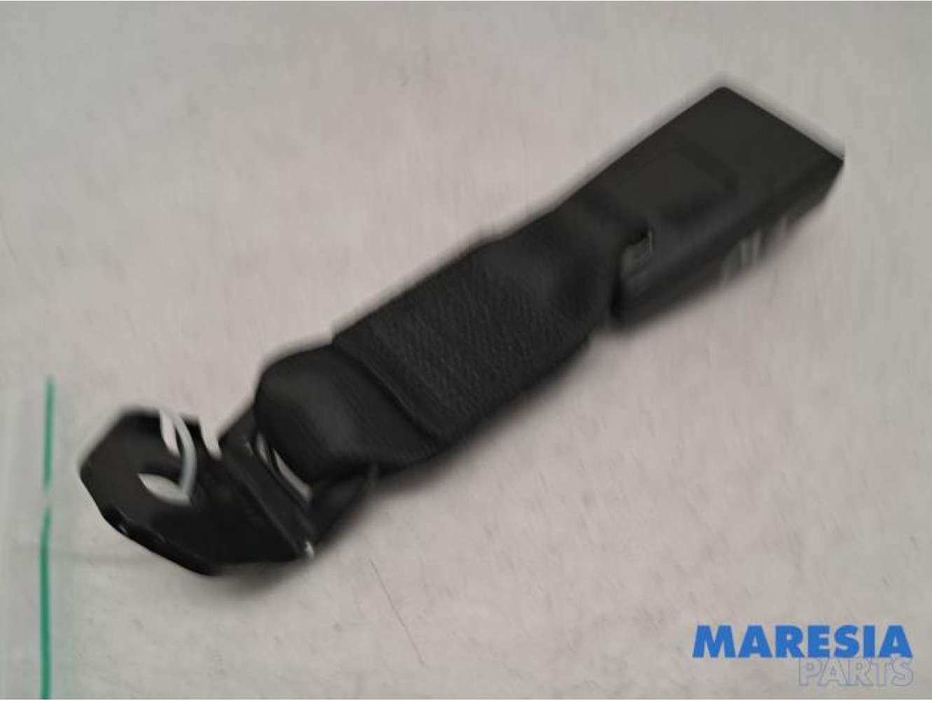 Fiat - Punto - Rear seatbelt buckle, centre