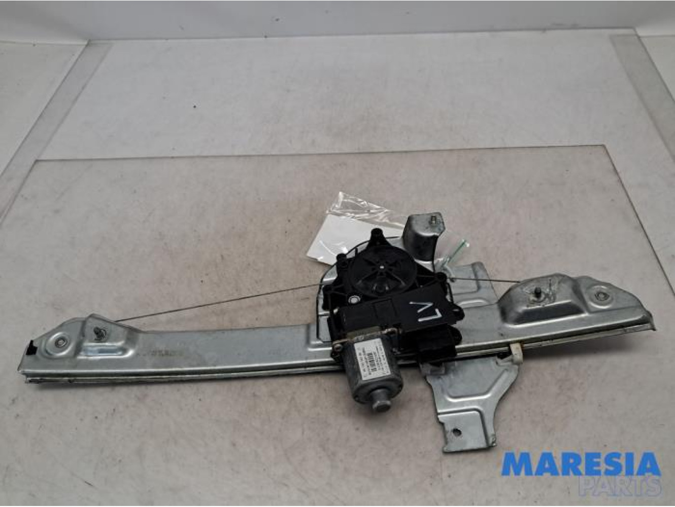 Peugeot - 2008 - Window mechanism 4-door, front left