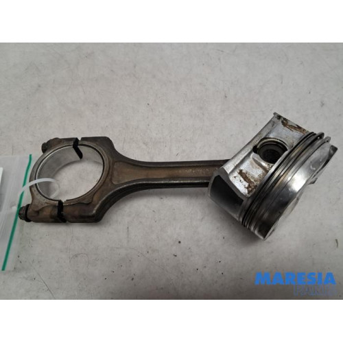 Peugeot - 2008 - Connecting rod