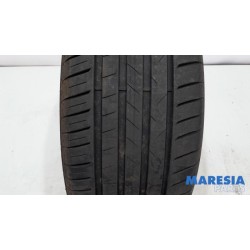 Peugeot - 3008 - Tyre