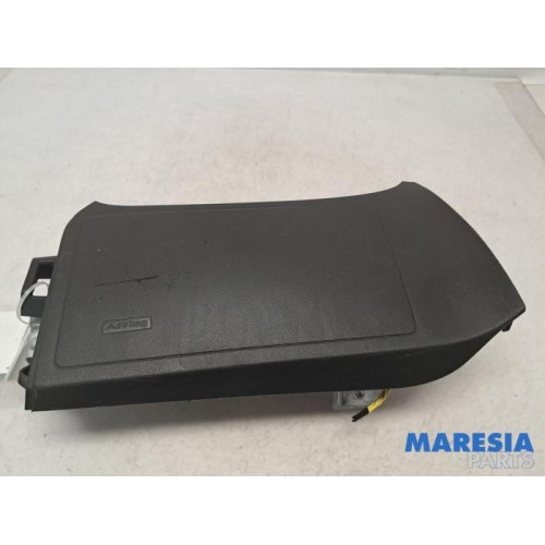 Fiat - Punto - Knee airbag, left