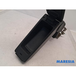 Fiat - Punto - Armrest