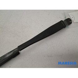 Peugeot - 3008 - Front wiper arm