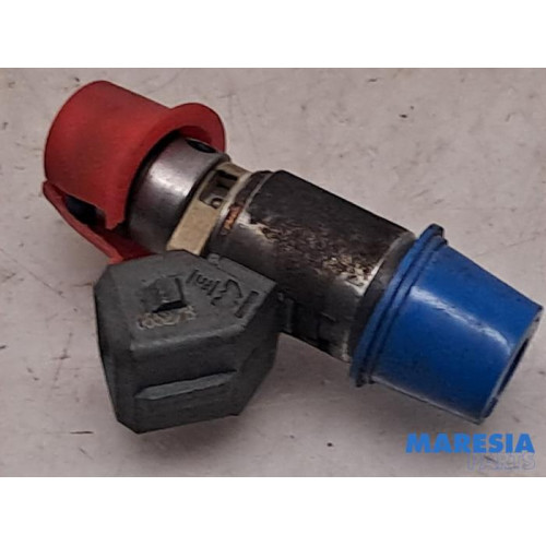 Renault - Kangoo - Injector (petrol injection)