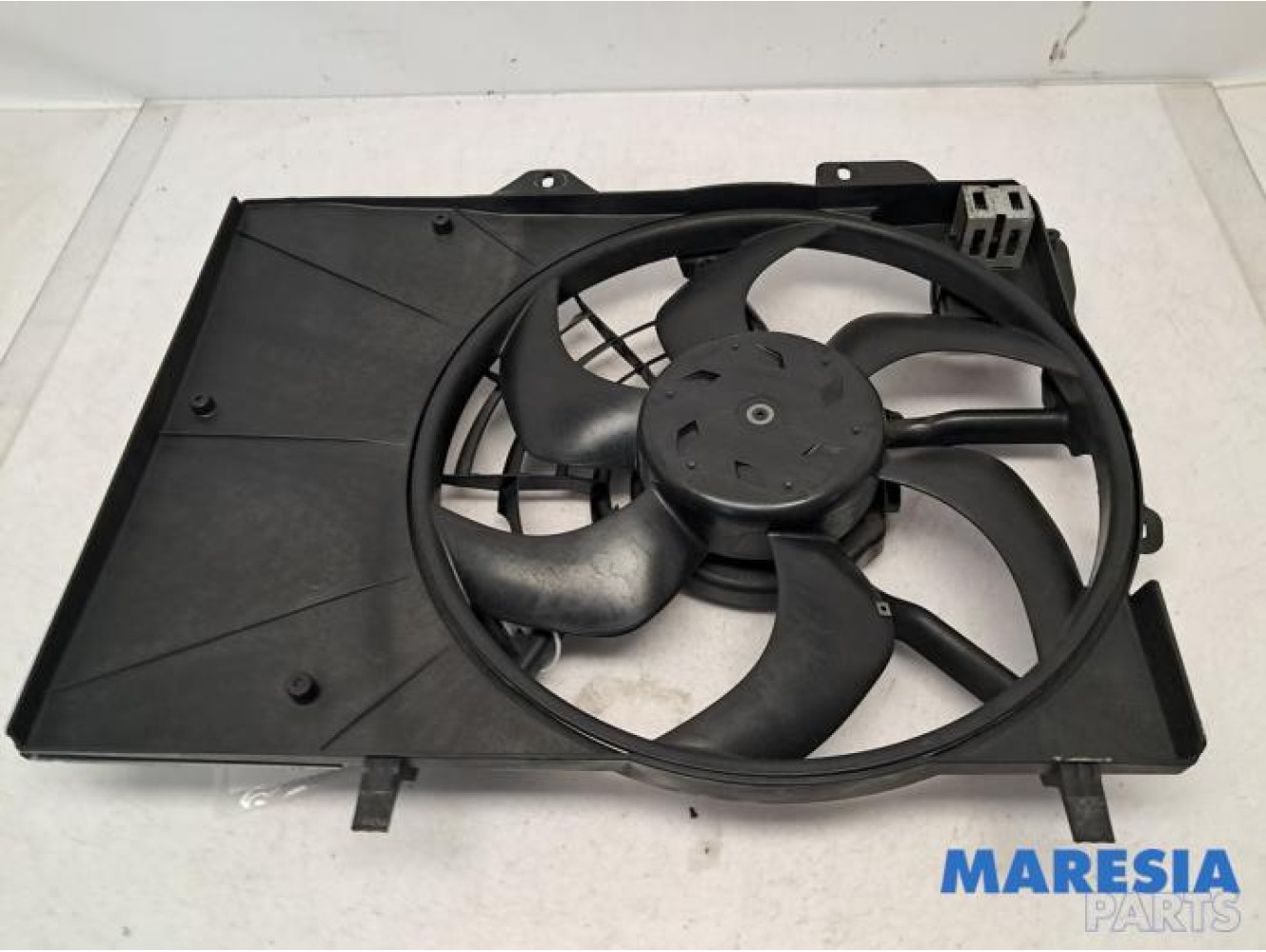 Peugeot - 2008 - Fan motor