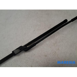 Peugeot - 2008 - Front wiper arm