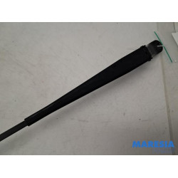 Peugeot - 2008 - Front wiper arm