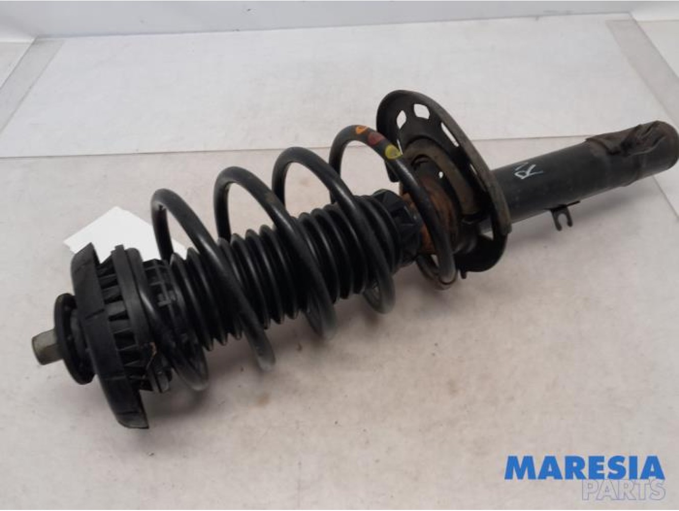 Peugeot - 2008 - Front shock absorber rod, right