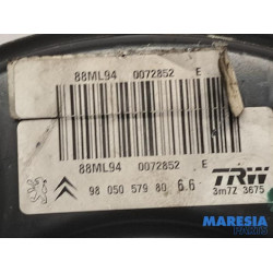 Peugeot - 2008 - Brake servo