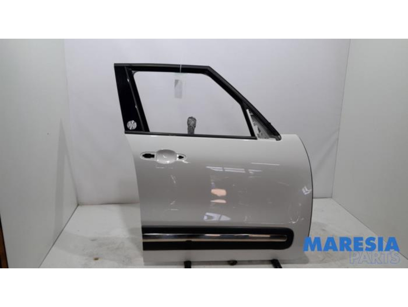 Fiat - 500L - Front door 4-door, right