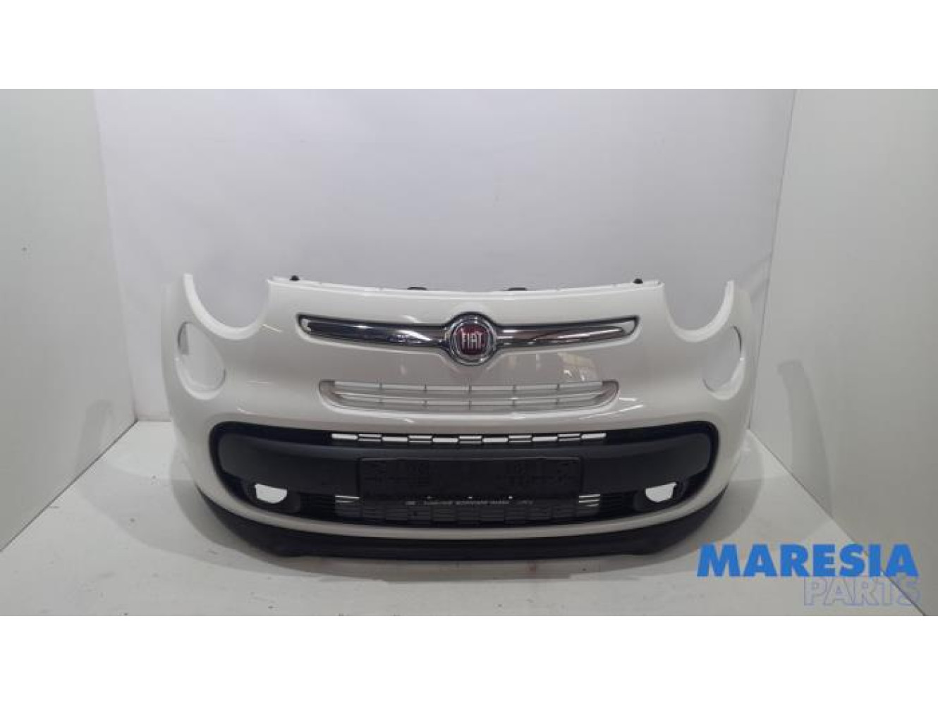Fiat - 500L - Front bumper
