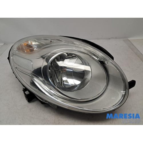 Fiat - 500L - Headlight, right