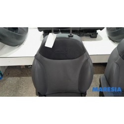 Fiat - 500L - Bekleding Set (compleet)