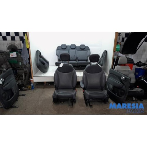 Fiat - 500L - Set of upholstery (complete)