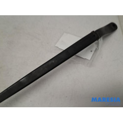 Peugeot - Expert - Front wiper arm