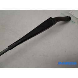 Fiat - Punto - Front wiper arm